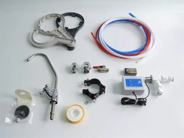 500 GPD Directflow Osmoseanlage der neusten Generation mit Handpumpen-Set 500 GPD Directflow Osmoseanlage der neusten Generation mit Handpumpen-Set